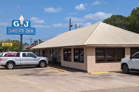 G & J Drive Inn